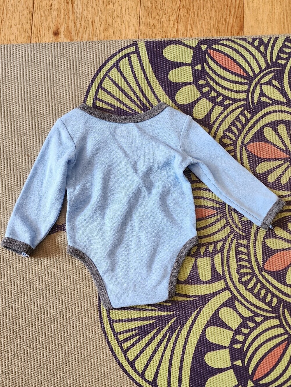 Swiggles Light Blue Long-Sleeve Bodysuit with Gray Trim - Picture 3 of 3